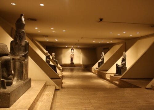 Luxor Halbtagesausflug zum Luxor Museum und Mumifizierungsmuseum